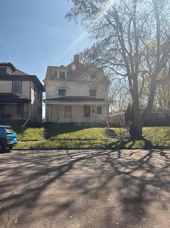 742 Ferguson Ave, Dayton OH 45402-6207 exterior