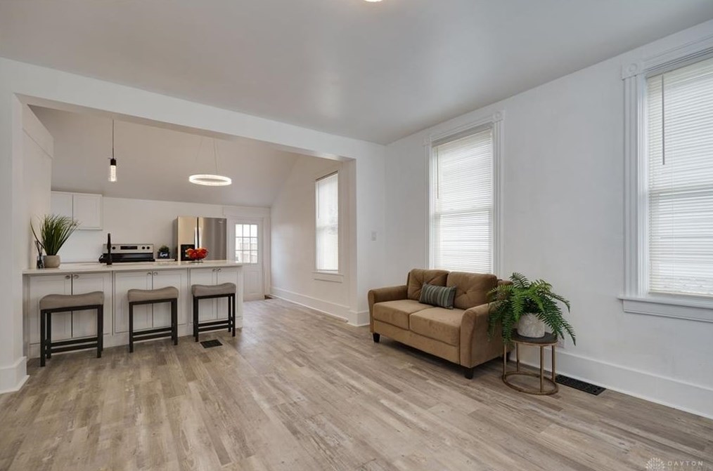 614 Liberty Ave, Hamilton OH  45013-3015 exterior