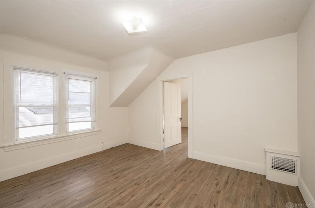 120 Vine St, Cincinnati OH  45215-3250 exterior