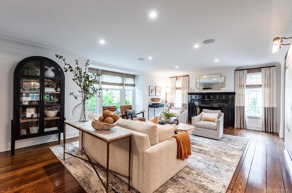 1244 Hayward Ave, Cincinnati OH 45208-4327 exterior