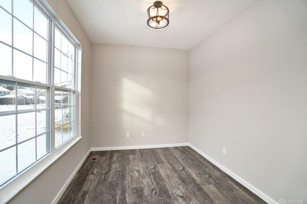 310 Selkirk Pl, Trenton OH  45067 exterior