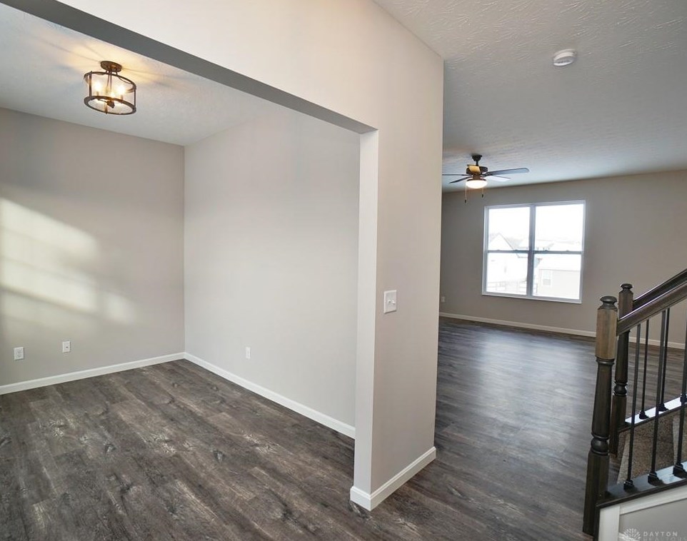 310 Selkirk Pl, Trenton OH  45067 exterior