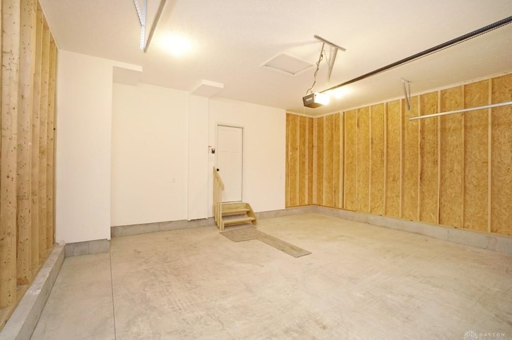 310 Selkirk Pl, Trenton OH  45067 exterior