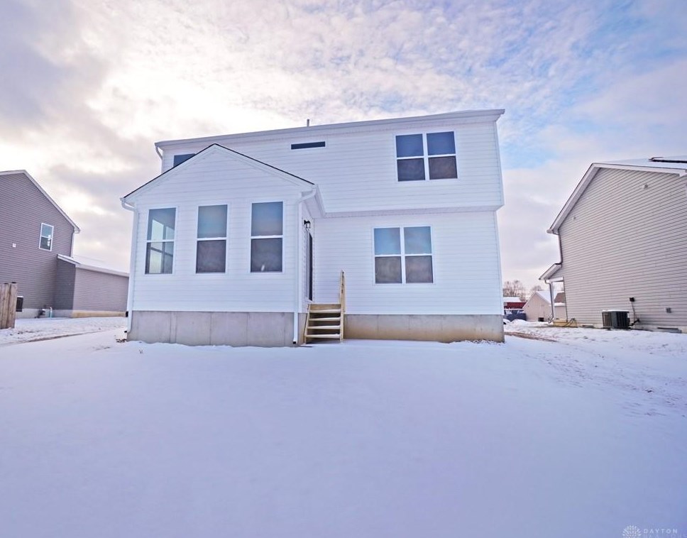 310 Selkirk Pl, Trenton OH  45067 exterior