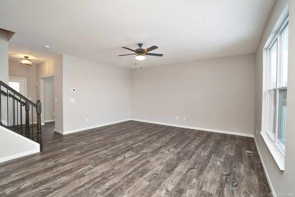 310 Selkirk Pl, Trenton OH  45067 exterior