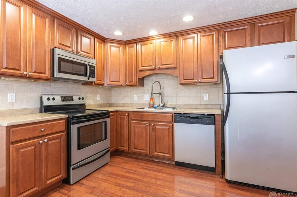 5662 Brandt Pike, Dayton OH  45424-4304 exterior