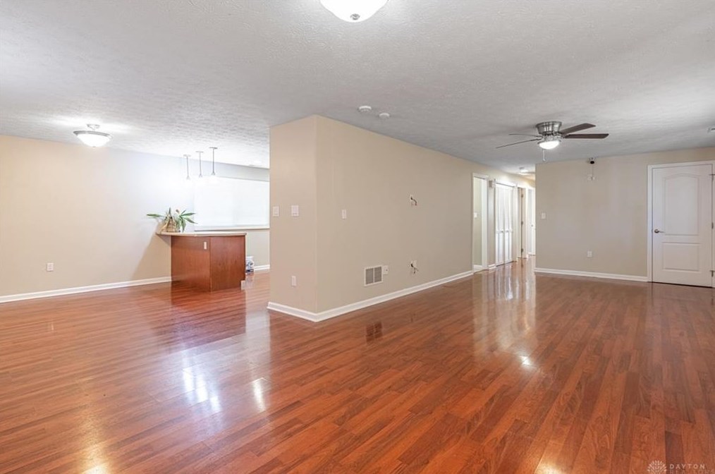5662 Brandt Pike, Dayton OH  45424-4304 exterior