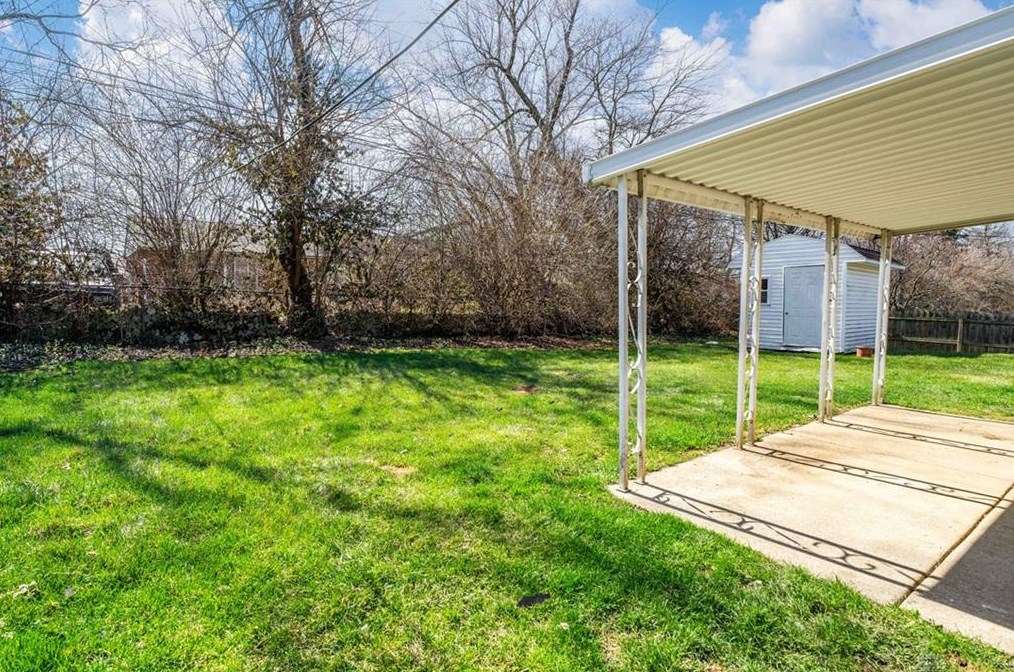 5944 Corsica Dr, Dayton OH  45424-3509 exterior