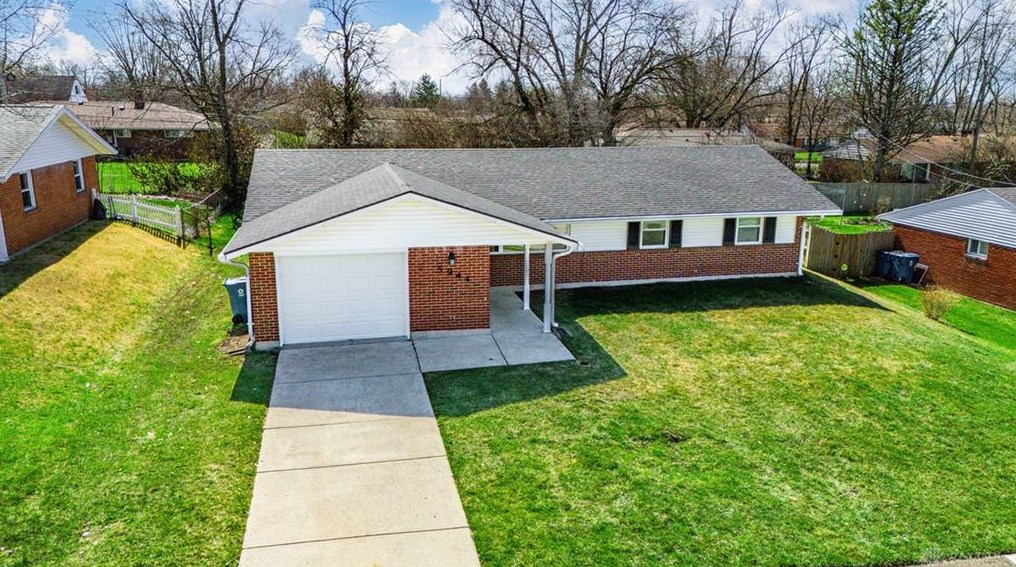 5944 Corsica Dr, Dayton OH  45424-3509 exterior