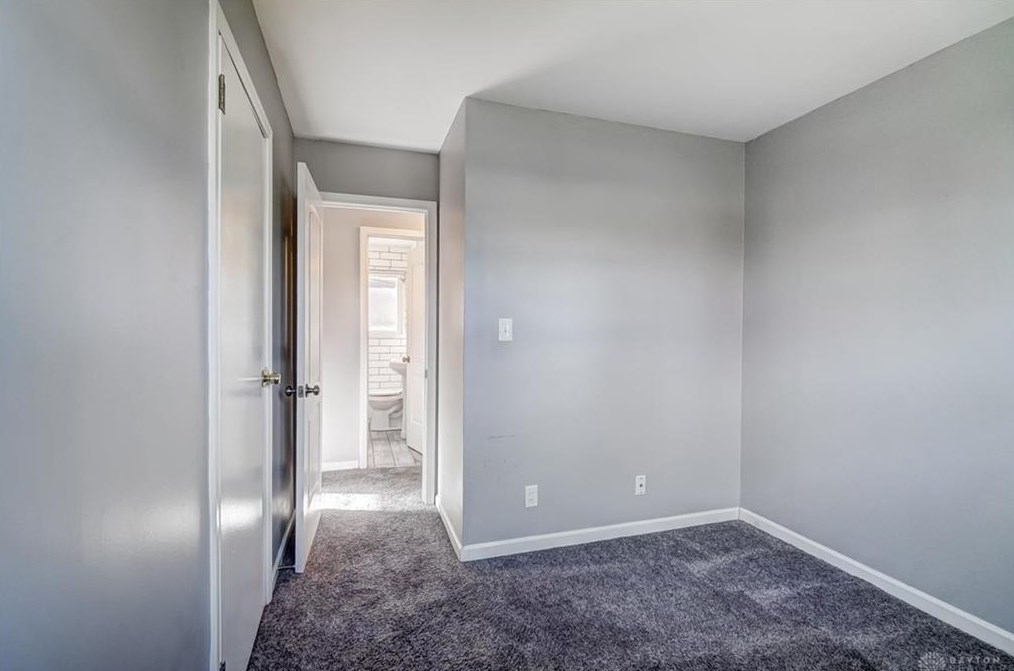 8483 Smallwood Ln, Cincinnati OH  45236-1808 exterior