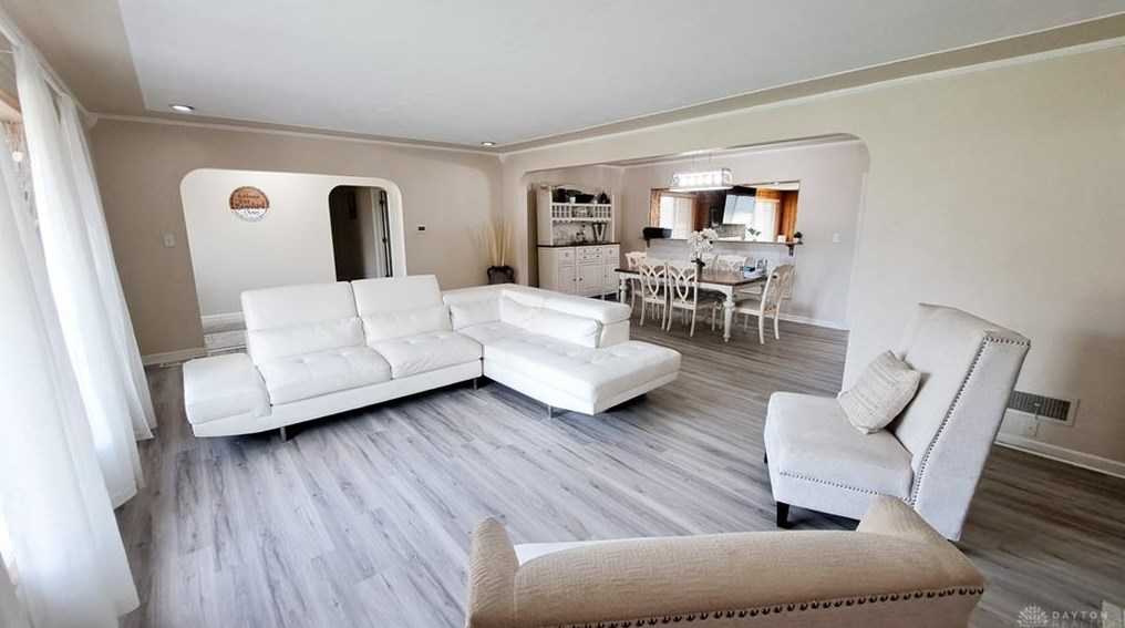 6262 Garber Rd, Dayton OH  45415-2010 exterior