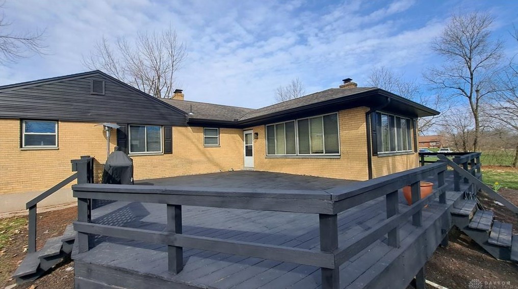 6262 Garber Rd, Dayton OH  45415-2010 exterior