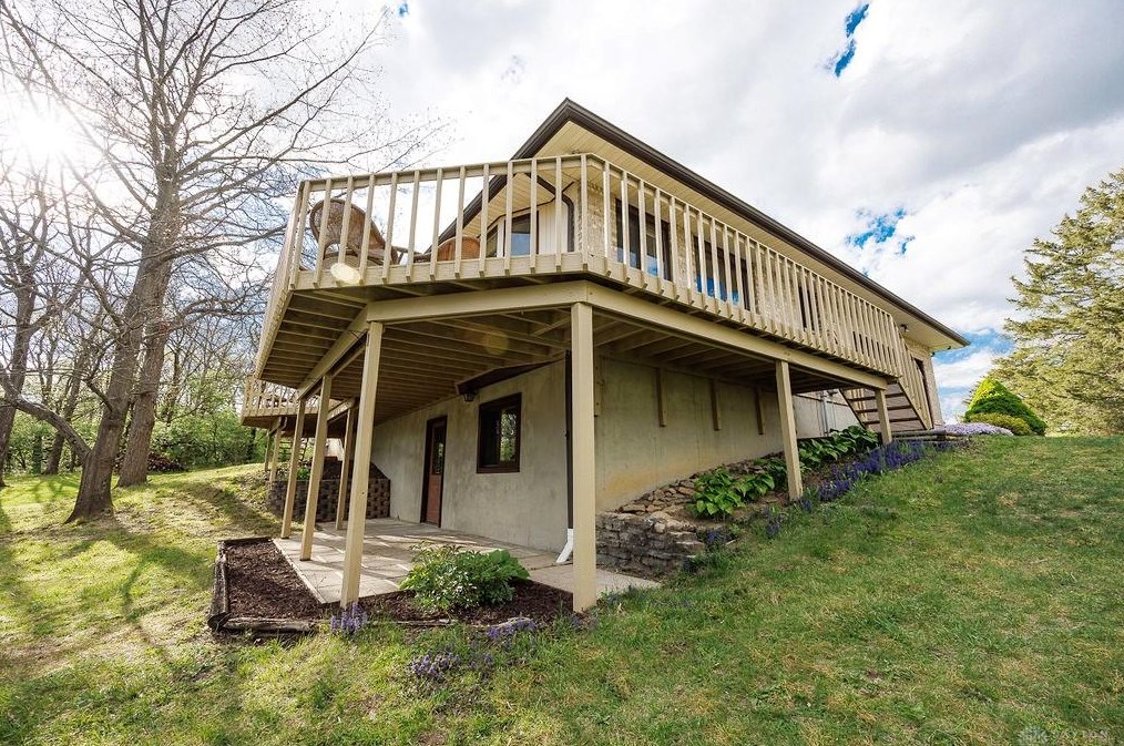 628 Mears Dr, Miamisburg OH  45342-2206 exterior