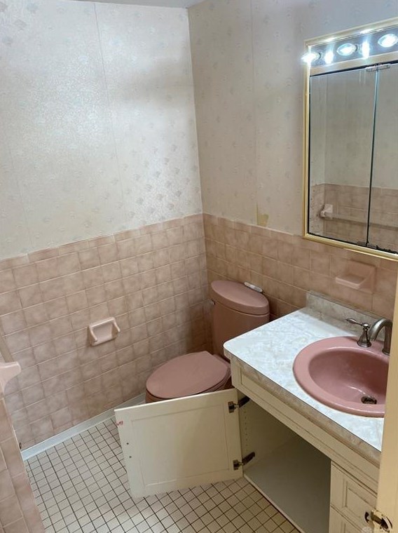 4170 Cedar Blf Cir, Dayton OH 45415-1906 exterior