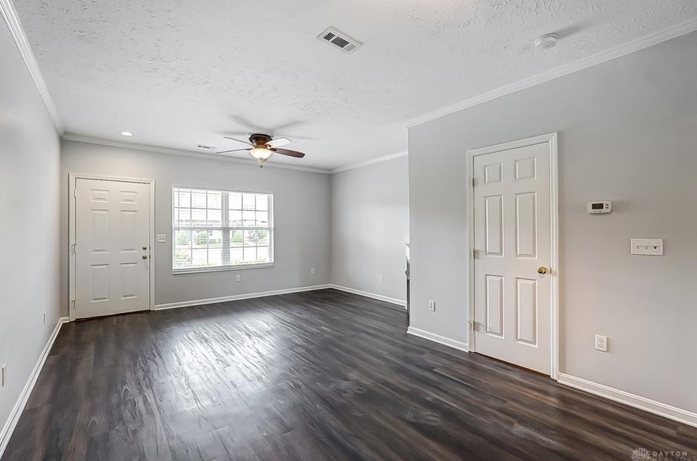 9364 Captiva Bay Dr, Miamisburg OH  45342-7887 exterior