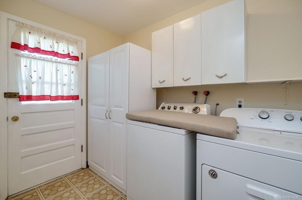 2123 Timberidge Cir, Dayton OH  45459-1342 exterior
