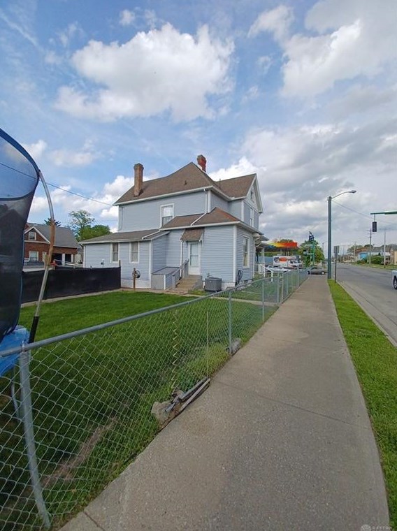 203 Western Ave, Springfield OH  45504-2719 exterior