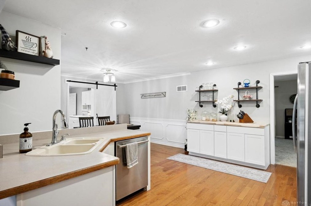 106 Newkirk Dr, Fairfax OH  exterior