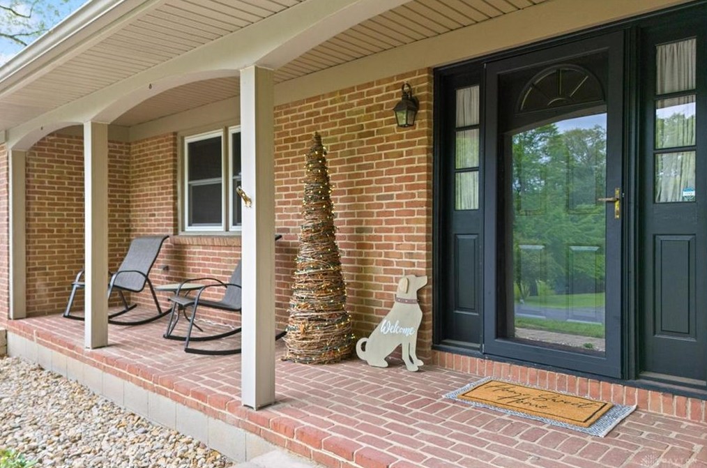 106 Newkirk Dr, Fairfax OH  exterior