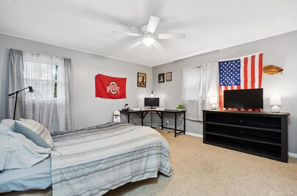 106 Newkirk Dr, Fairfax OH  exterior