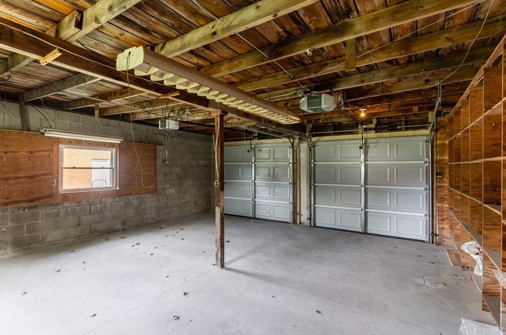 3923 Fieldcrest Dr, Dayton OH  45431-2303 exterior