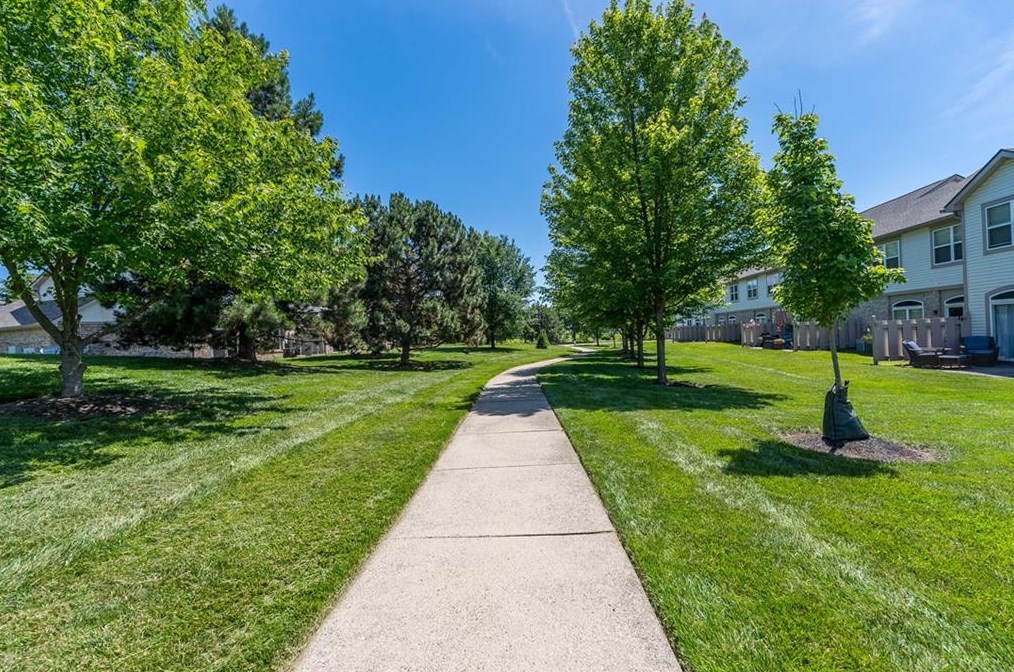 3573 Sequoia Dr, Dayton OH  45431-3783 exterior