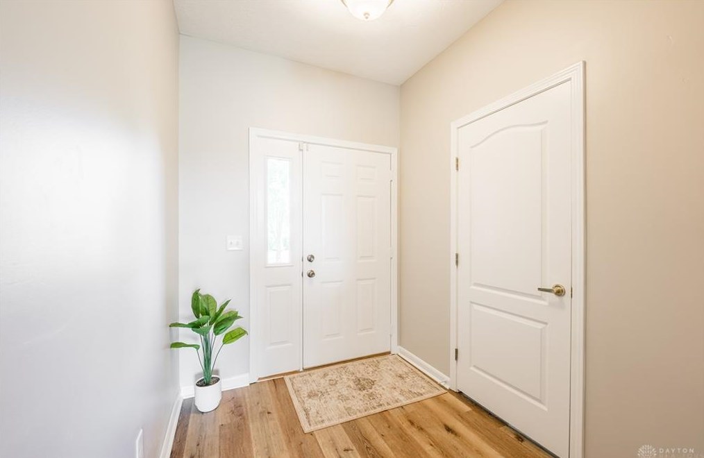 3573 Sequoia Dr, Dayton OH  45431-3783 exterior