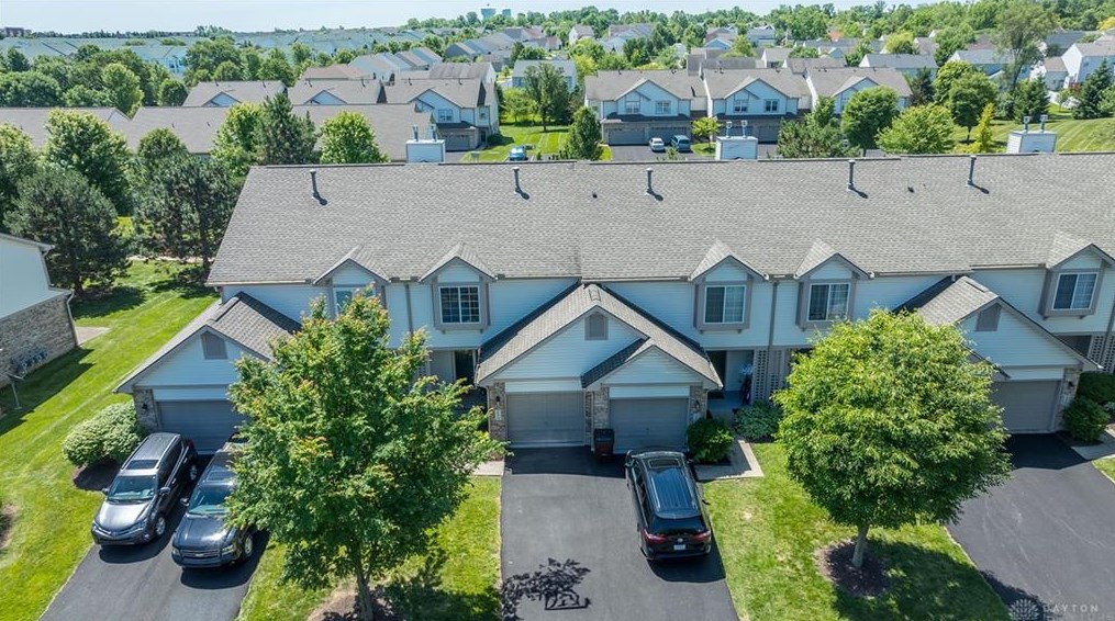 3573 Sequoia Dr, Dayton OH  45431-3783 exterior