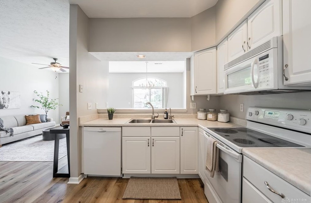 3573 Sequoia Dr, Dayton OH  45431-3783 exterior