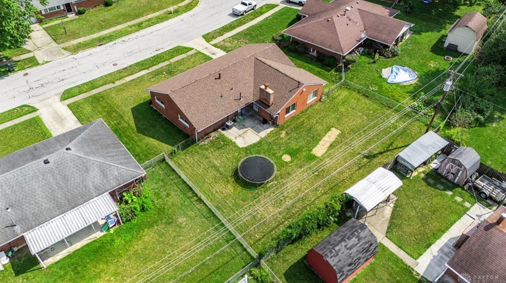 2090 Mattis Dr, Dayton OH  45439-2649 exterior