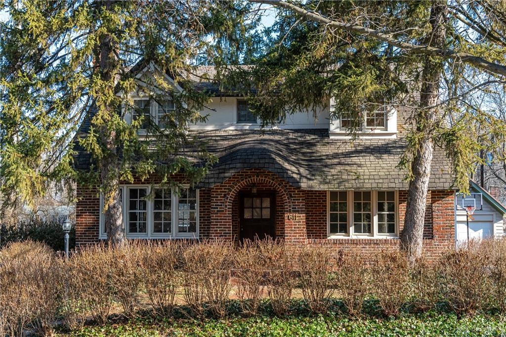 611 Orlando Terrace, Oakwood, OH 45409 MLS 905054 Coldwell Banker