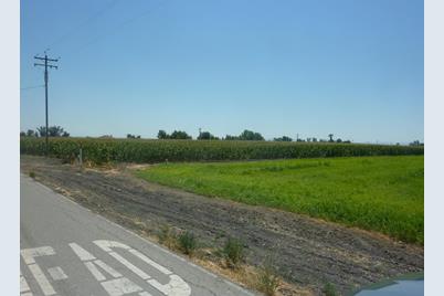 8628 Eucalyptus Rd, Dos Palos, CA 93620 - Photo 1