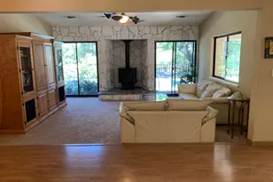 1242 River Bluff Dr, Oakdale, CA 95361 - Photo 5