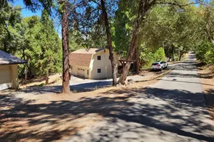 5401 Mayfair Ln, Somerset, CA 95684 - Photo 3