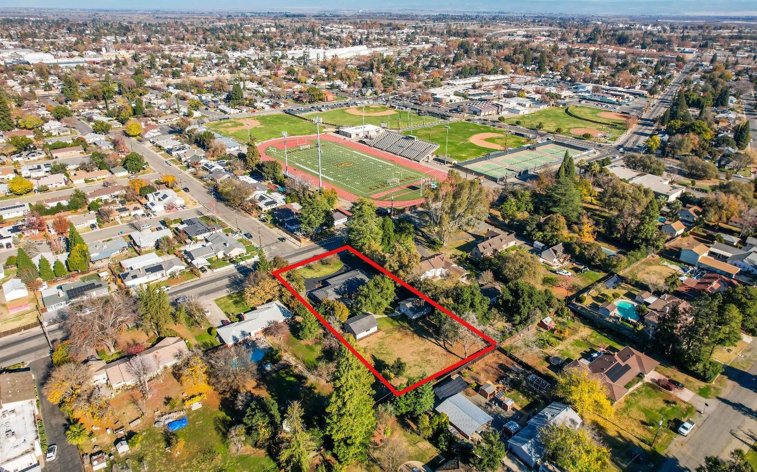 1040 Franklin Ave, Yuba City CA 95991-5320 exterior