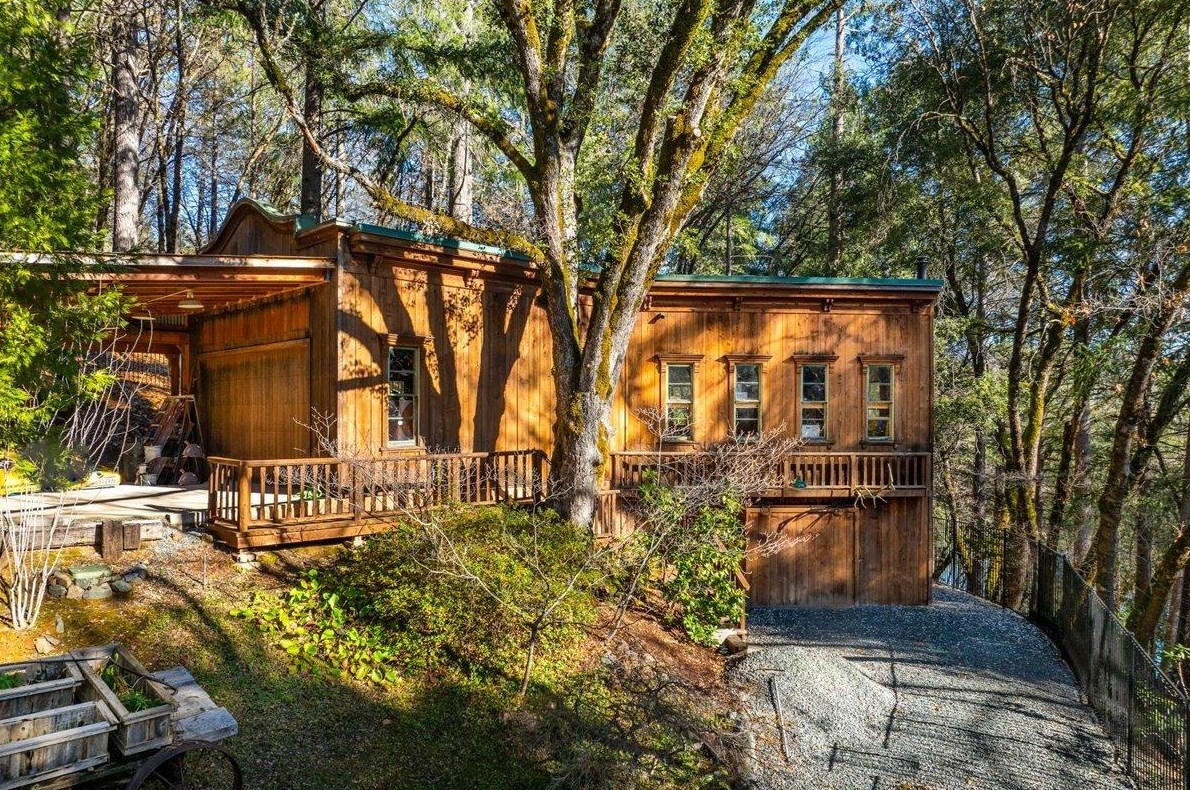 18135 Rollins Vw Dr, Grass Valley CA exterior