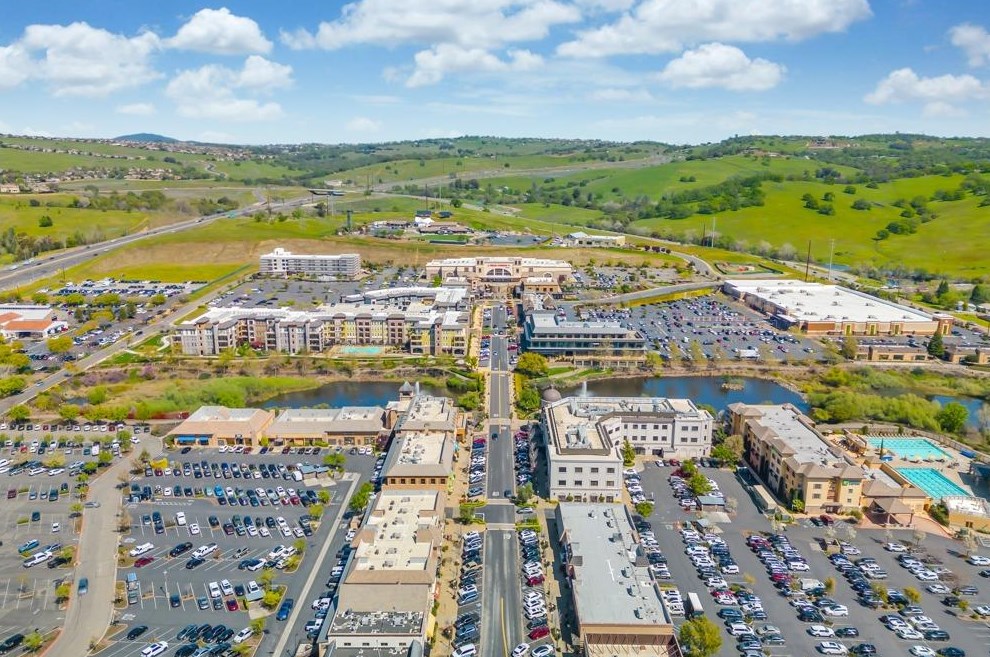 3646 Rosecrest Cir, Folsom CA 95762-9525 exterior