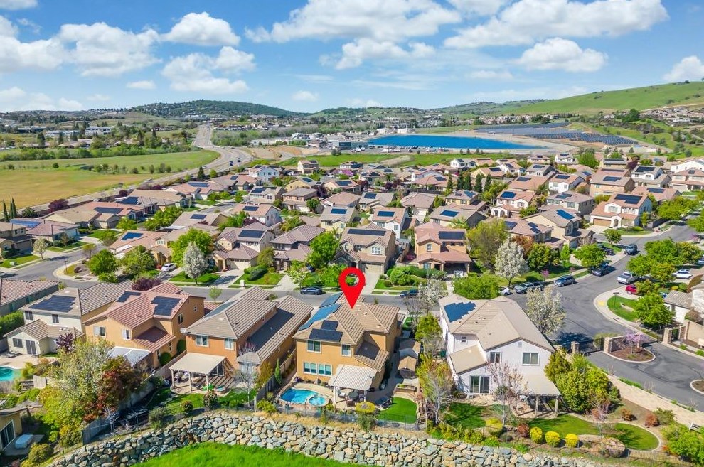 3646 Rosecrest Cir, Folsom CA 95762-9525 exterior