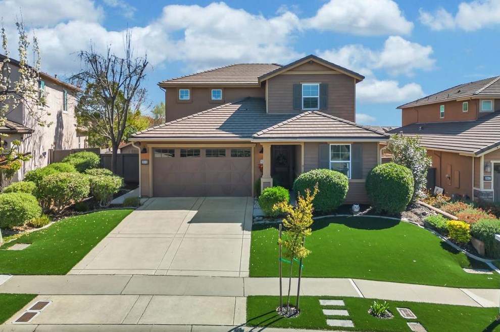 3646 Rosecrest Cir, Folsom CA 95762-9525 exterior