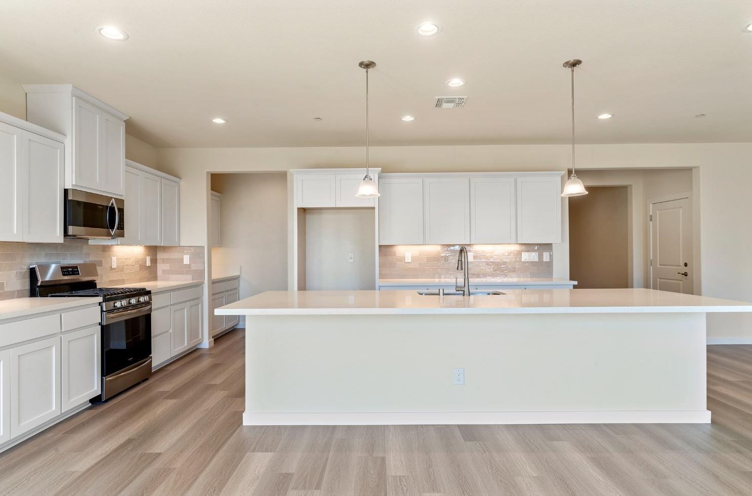 206 Velvet Bloom Ct, Lincoln CA  95648 exterior