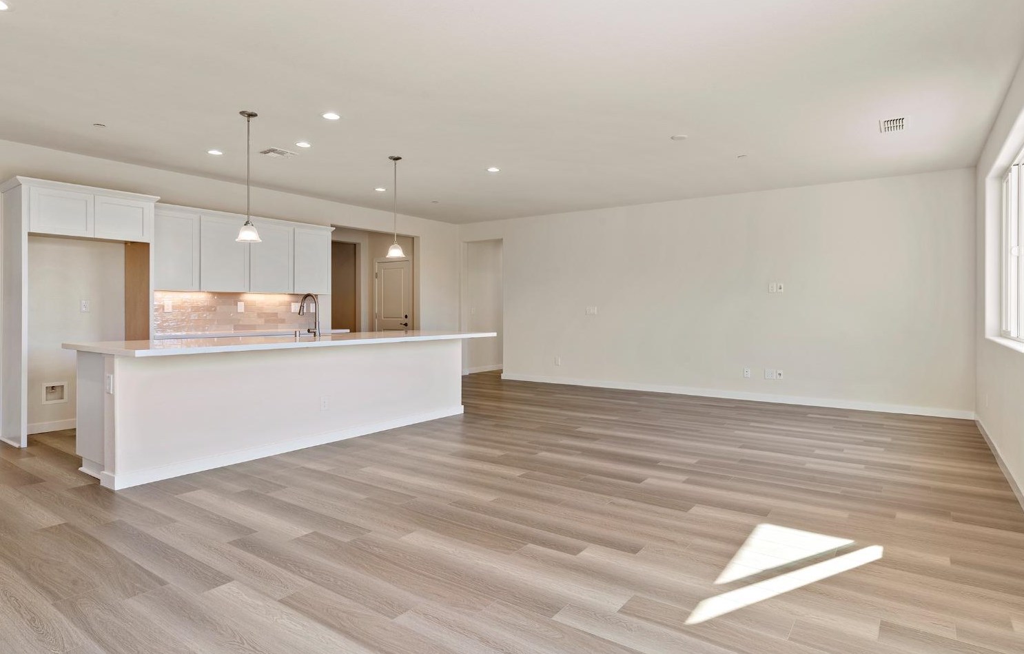 206 Velvet Bloom Ct, Lincoln CA  95648 exterior