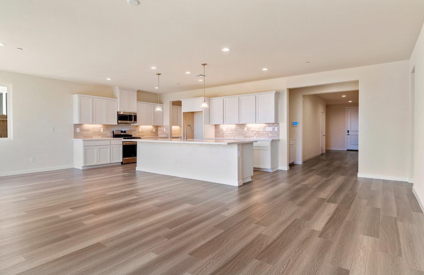206 Velvet Bloom Ct, Lincoln CA  95648 exterior