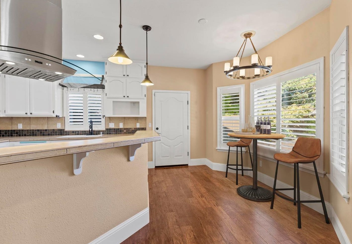 1811 Bradley Est Dr, Yuba City CA  95993-1671 exterior