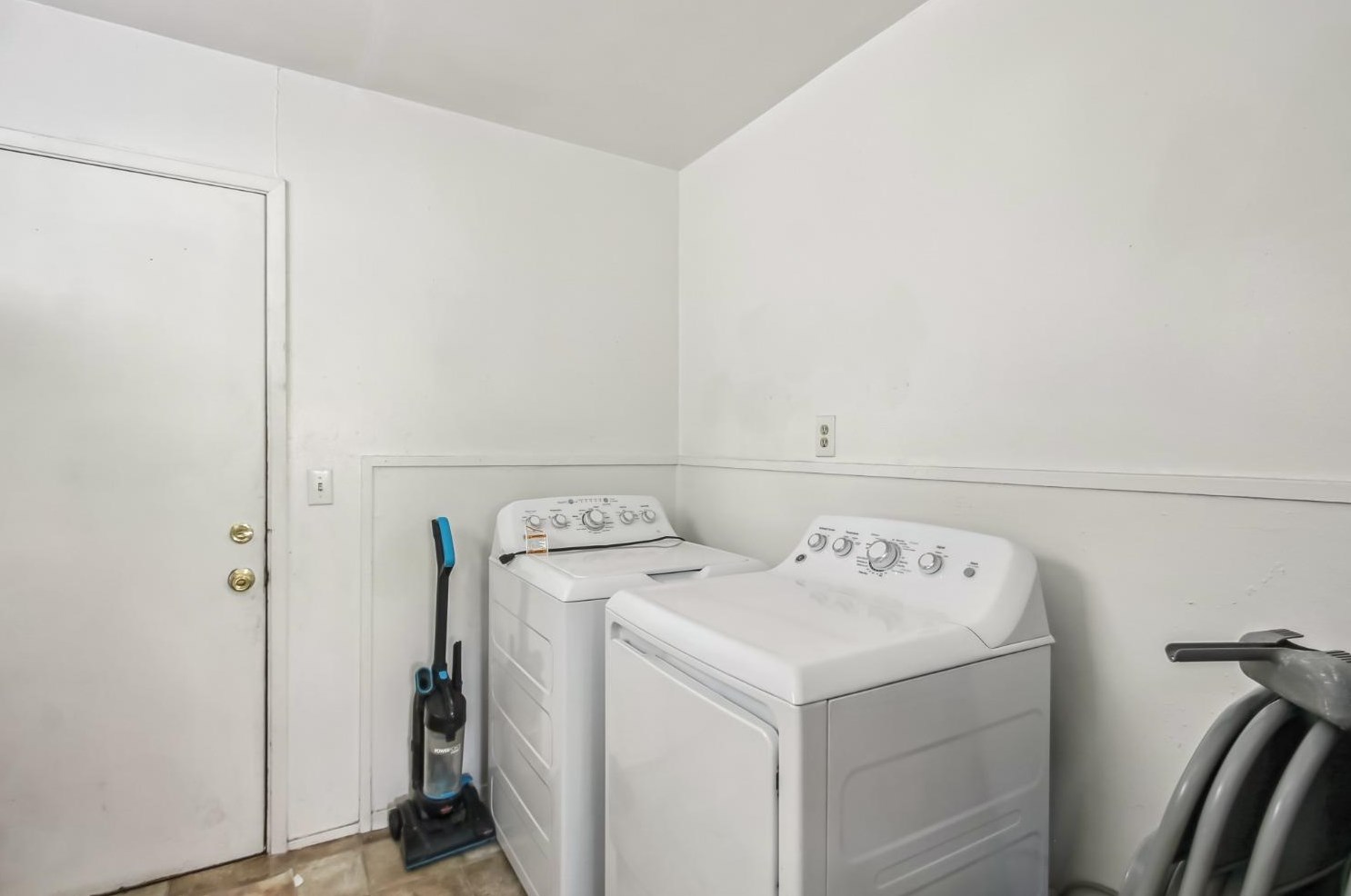 764 Bridge St, Yuba City CA 95991-3823 exterior