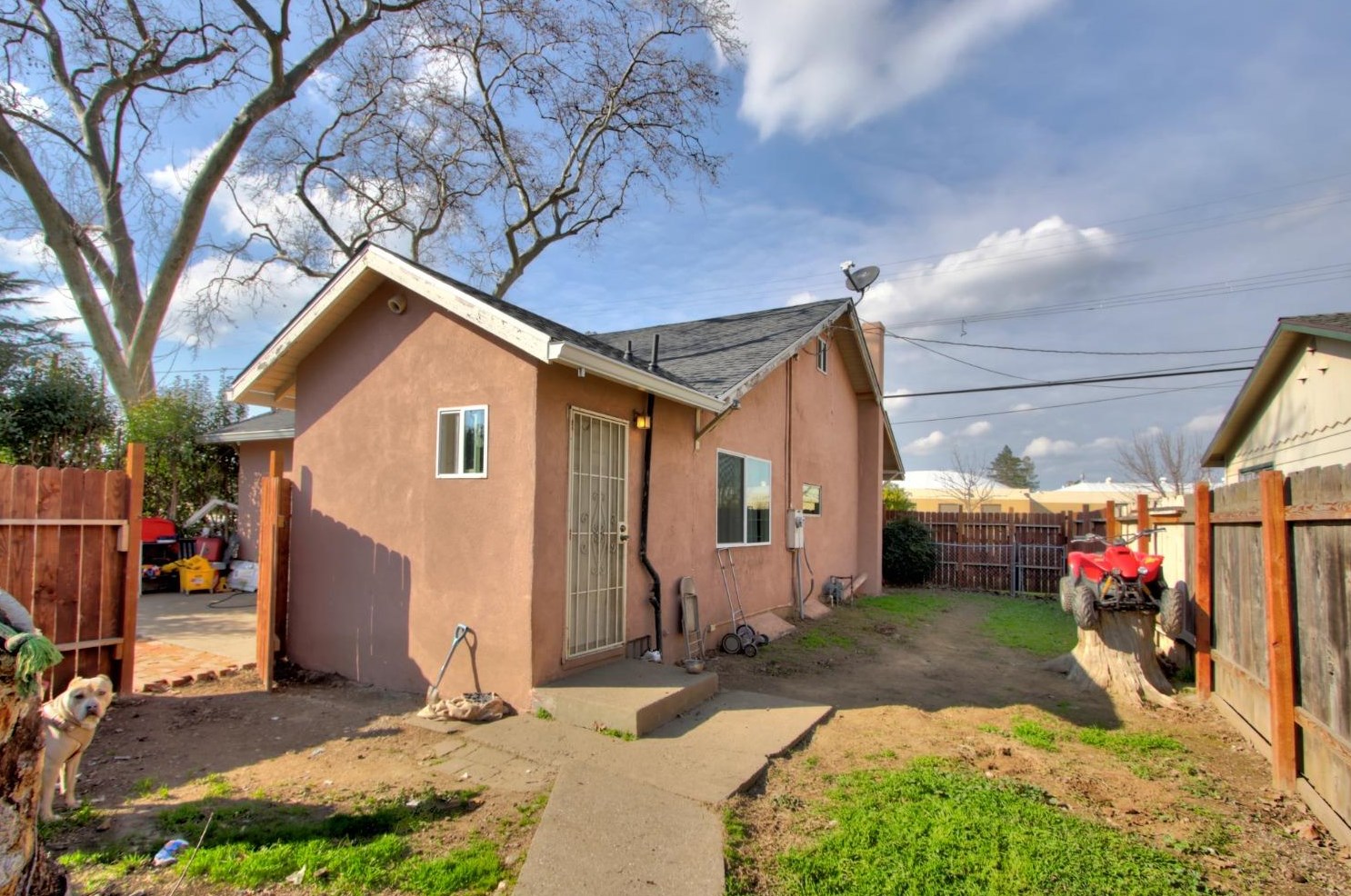 764 Bridge St, Yuba City CA 95991-3823 exterior