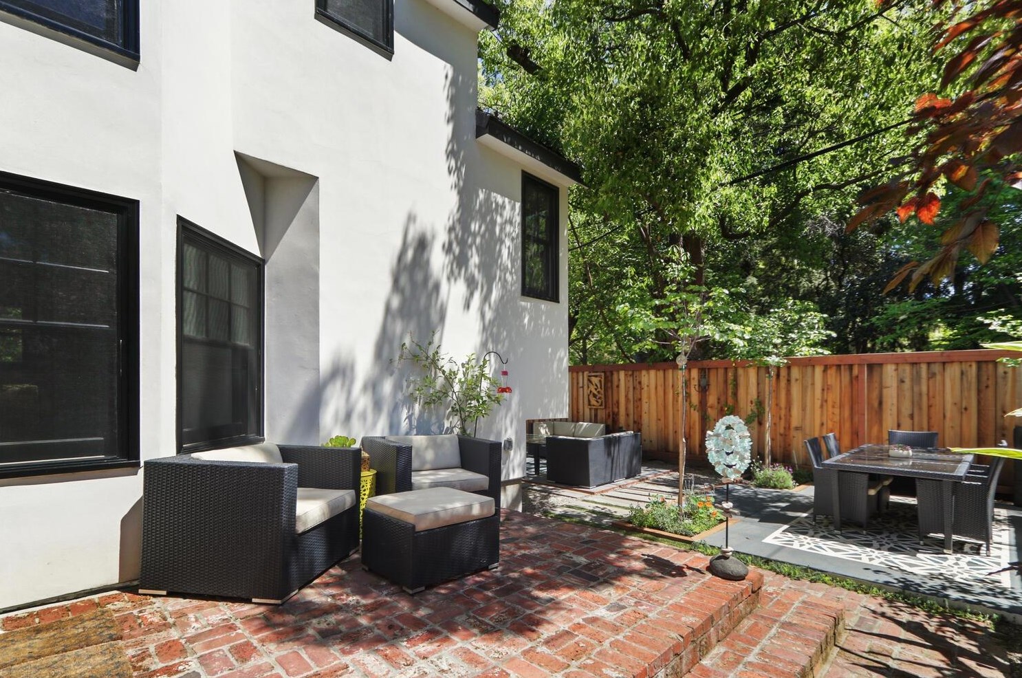 1515 41st St, Sacramento CA  95819-4042 exterior