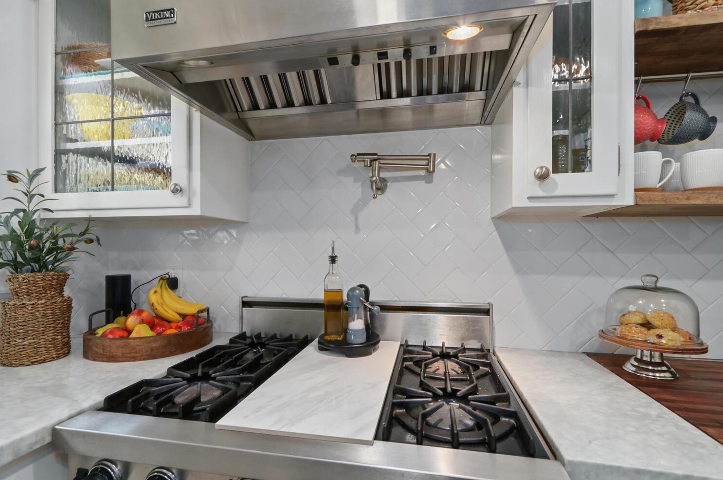 1515 41st St, Sacramento CA  95819-4042 exterior