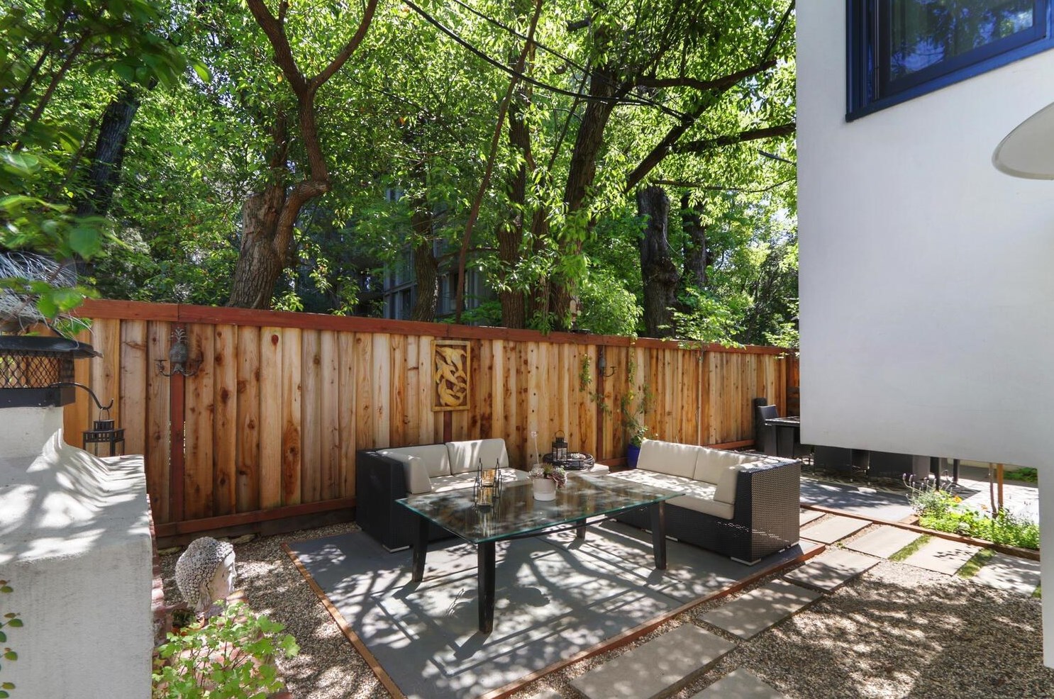 1515 41st St, Sacramento CA  95819-4042 exterior