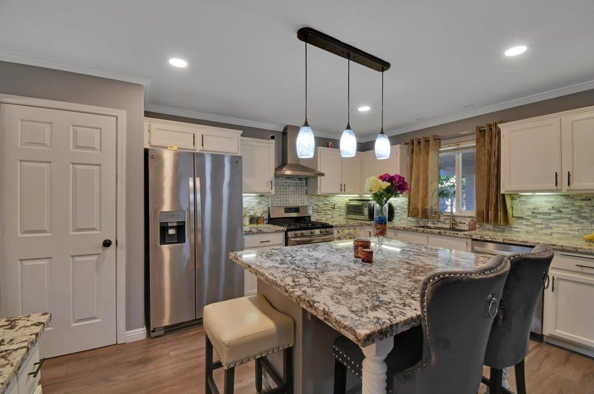 1661 Chelsea Pl, Yuba City CA  95993-7674 exterior