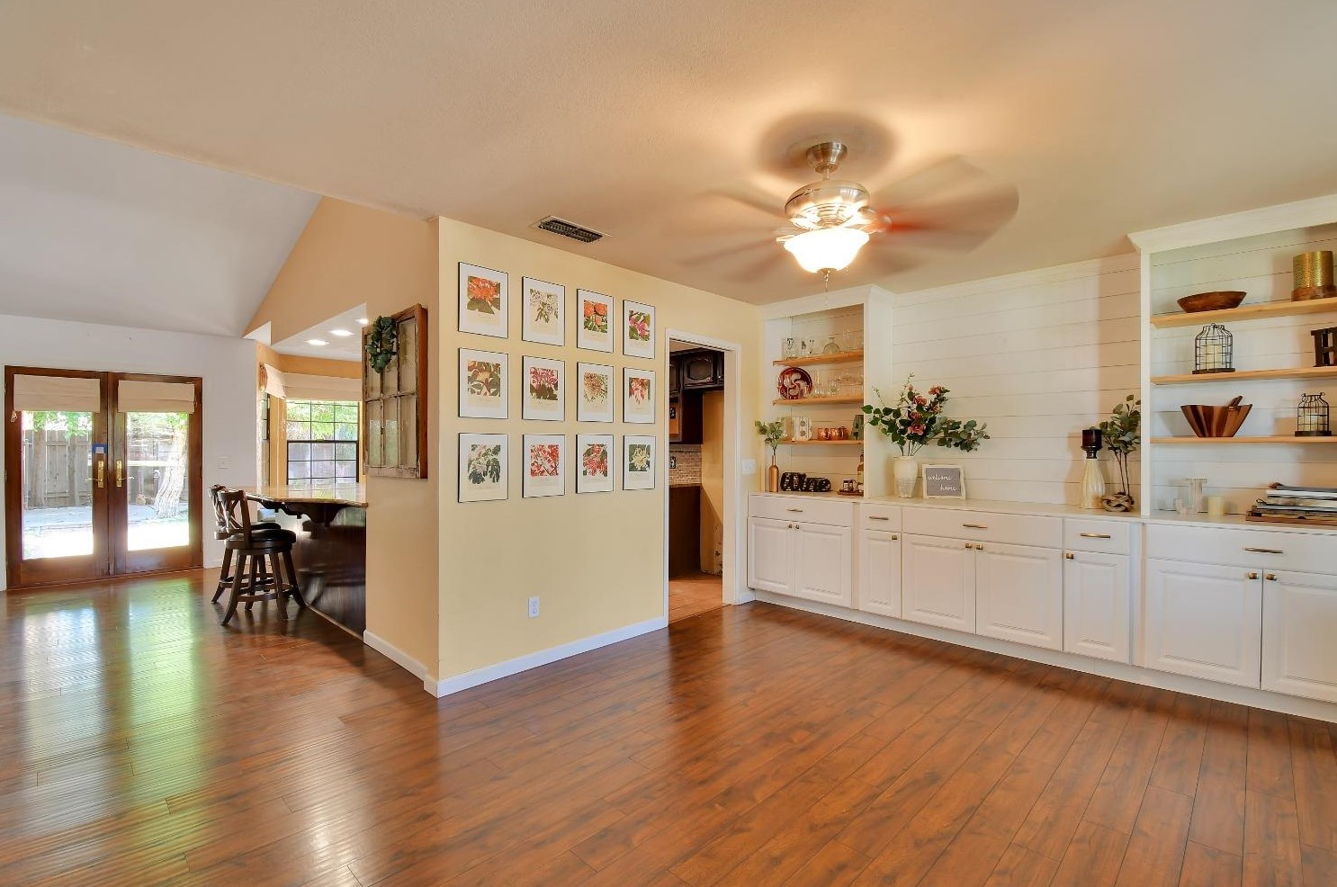 1967 Rameriz Dr, Yuba City CA  95993-7156 exterior